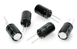 Kondensator elektrolityczny 4700uF/25V 16x25mm 105C THT