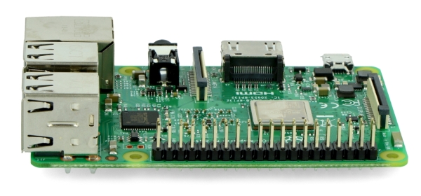 Raspberry Pi - boční pohled.