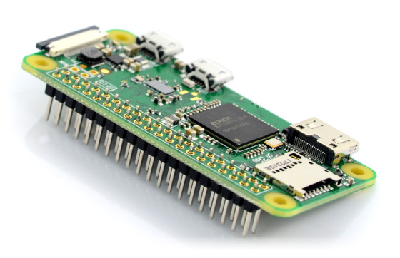 Goldpins pro samopájení. Usnadňují používání Raspberry Pi Zero