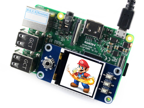 Předmětem prodeje je překrytí s displejem, minipočítač Raspberry Pi lze zakoupit samostatně