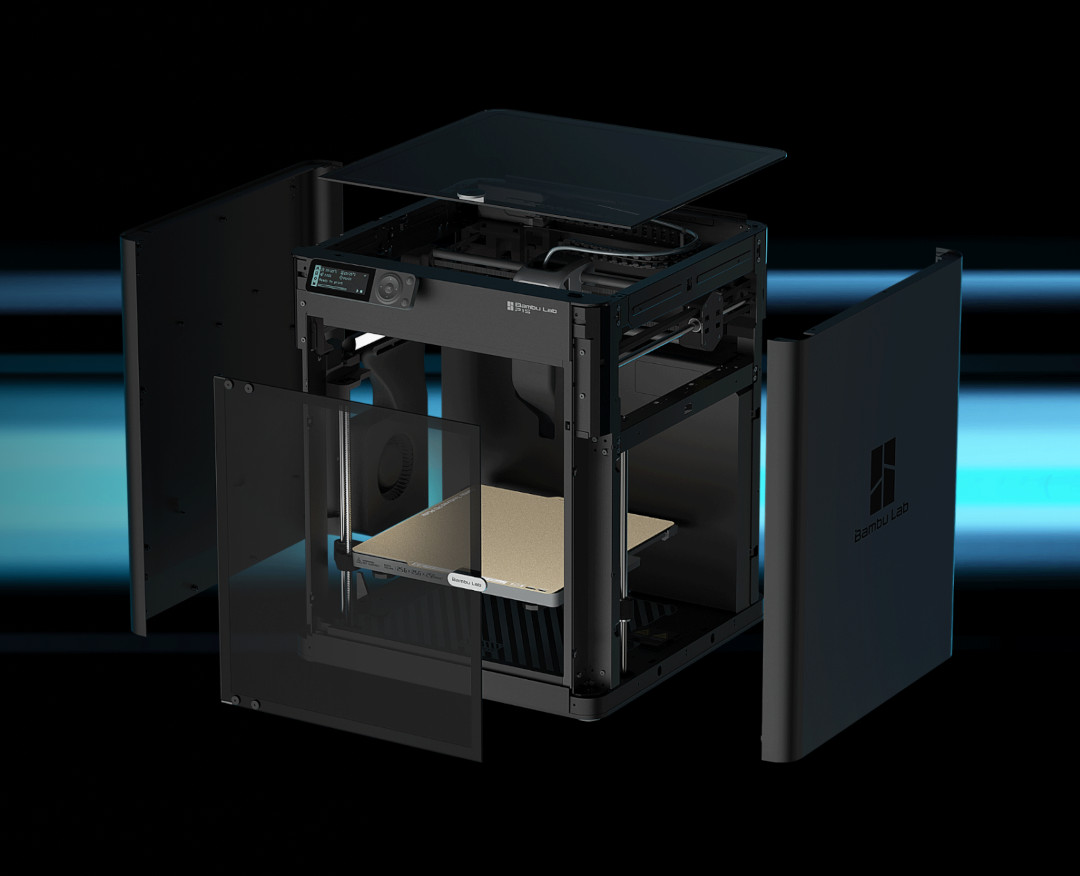 Model P1S Combo má uzavřený pracovní prostor