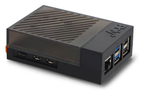 Uvnitř skříně je prostor pro standardní HAT, např. Raspberry Pi M.2 HAT+